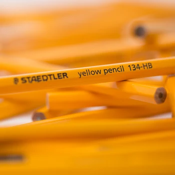 12Pcs Staedtler geltonas pieštukas 134 medinių pieštukų, HB 2B Su guminiais galvos Biuro ir Mokyklos Reikmenų,