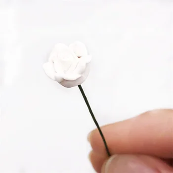 10vnt 1/12 Miniatiūriniai Lėlių Priedai Mini Dervos, Baltosios Rožės Modeliavimas Gėlių Modelio Žaislai Doll House Dekoro