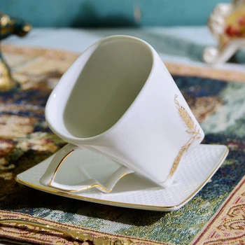 Naujas Auksinių miežių Kavos Puodelio Spalvos emalio porceliano Puodelis su lėkštutes atostogų susituokti kūrybos dovana