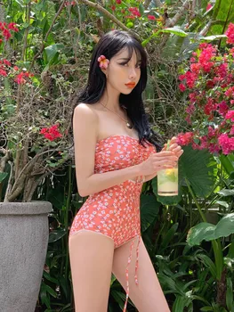 2020 Naujas Korėjiečių Moterų Vientisi Maudymosi Kostiumėliai, Skintų Gėlių Priekiniai Twist Cut Out Seksualus Off Peties Aukštos Sumažinti Trikini Monokini Plisuotos