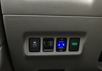 Automobilinis įkroviklis klasikinis greitas mokestis dvigubas USB automobilinis įkroviklis sąsaja dekoratyvinis automobilių reikmenys, Nissan Sentra 2013-2018 m.