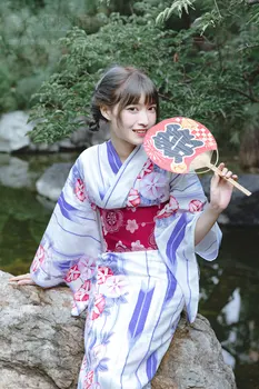 Moterų Yukata Tradicinis Japonijos Kimono Skraiste Fotografijos Suknelė Cosplay Kostiumų violetinės Spalvos gėlių Spaudinių Vintage Drabužių