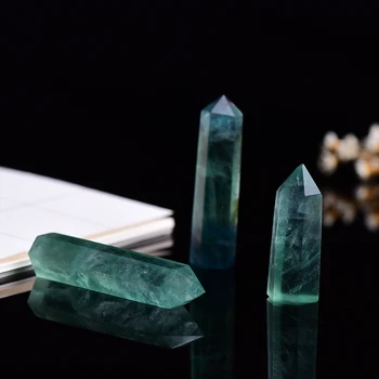 4-7cm 1pcs Natūrali Žalioji fluorito kristalas taško šešiakampe skiltyje energijos akmuo, namų apdailos magija remonto gydymo lazdelė