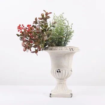 Senovinių klasikinių prancūzų prašmatnus metalo gėlių vazonus