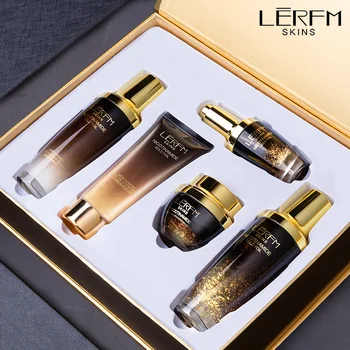 LERFM Aukso folija nikotinamido odos minkštinimo rinkinys odos priežiūros rinkinys dovanų dėžutėje drėkinamasis veido priežiūros kosmetika