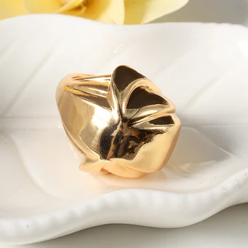 Saulėtą Papuošalai Didelis Žiedas 2020 M. Naujo Dizaino Aukštos Kokybės Vario Žiedas Papuošalai Moterims Kokteilis Žiedas Šalies Kasdien Madinga Papuošalai