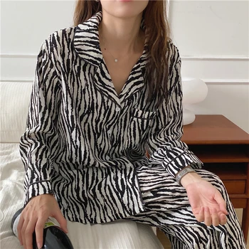 CAIYIER Moterų Meilė Širdies Spausdinti Pink Leopard Pižama Nustatyti Moterų Zebra ilgomis Rankovėmis Sleepwear Megztinis Mergaitėms Žiemos Laisvi Namų Drabužiai