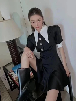 Prancūzijos Vintage Black Susiuvimo Aukšto Juosmens Suknelė Hepburn Stiliaus Balta Atvartas Širdies Formos kalnų krištolas Pavasario 2021 moteriški Drabužiai